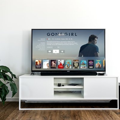 Hisense U8N 43"